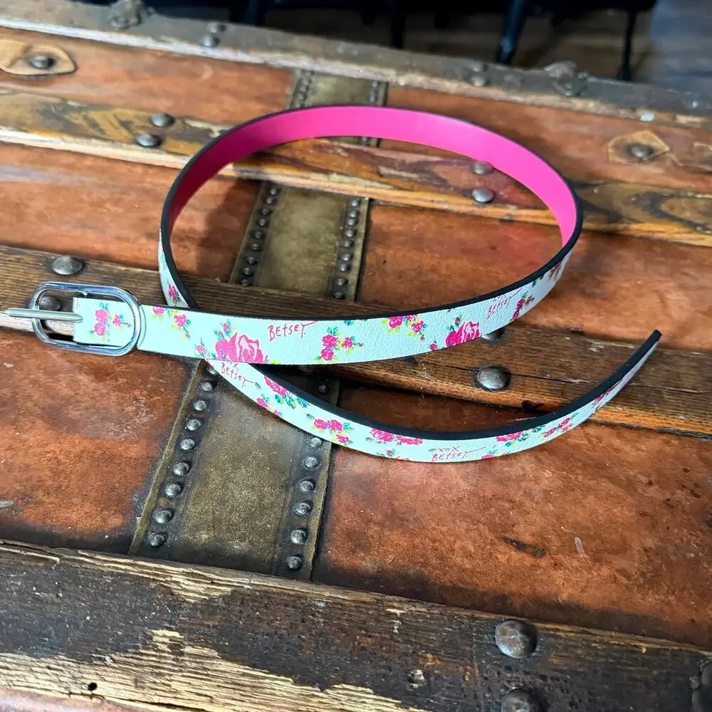 Betsey Johnson Pink Floral on White 3/4